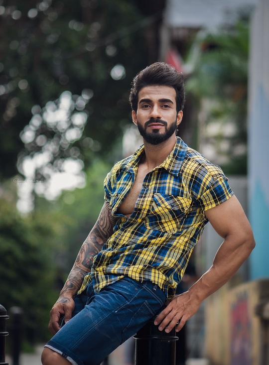 Actor Vageesh Ayush winning hearts with his endearing personality
