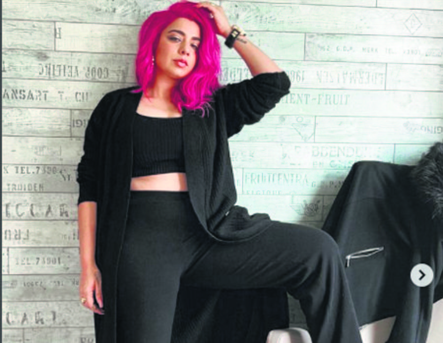 Jasmine Sandlas Looking Amazing In This Video, Sets Internet on Fire!