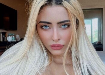 Top 11 Xishmiya Brown Quotes on Life, Success, Love and Money.