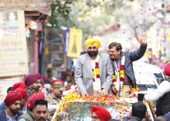 Mann Calls for a Landslide Victory for Kejriwal, Urges Delhiites to Choose Progress Over Politics