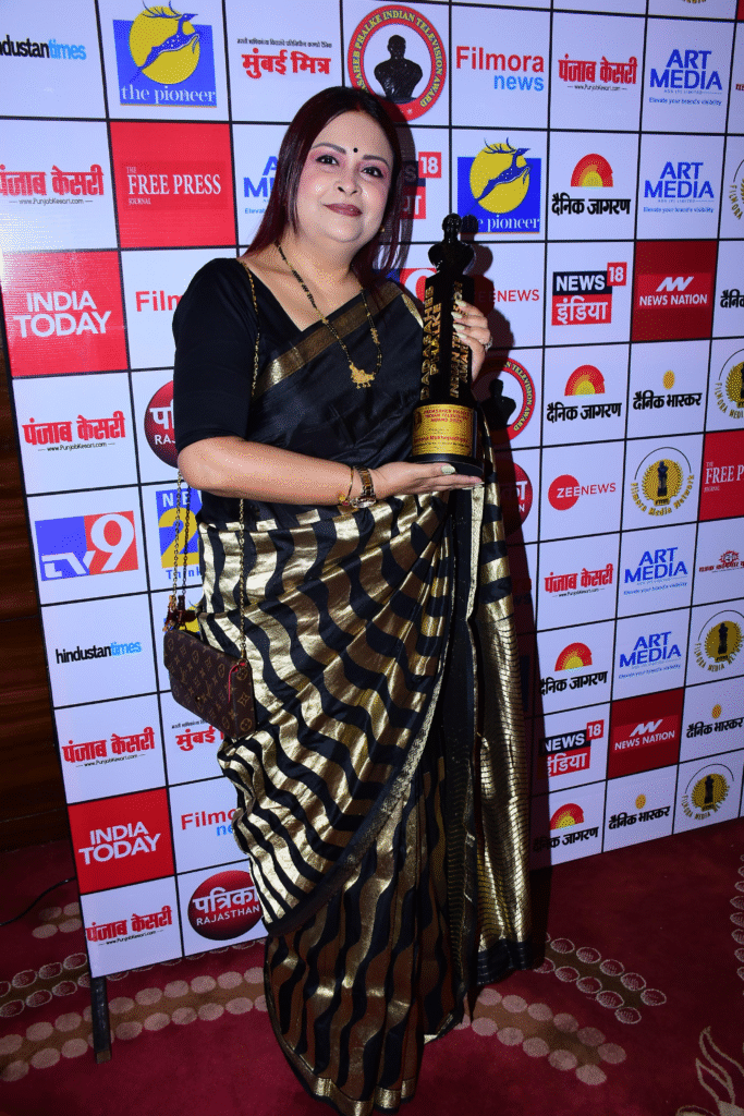 Sumana Mukhopadhyay: From Kolkata to Moscow, Crowned Mrs. Bengal 2025 and Honoured at Dadasaheb Phalke Awards