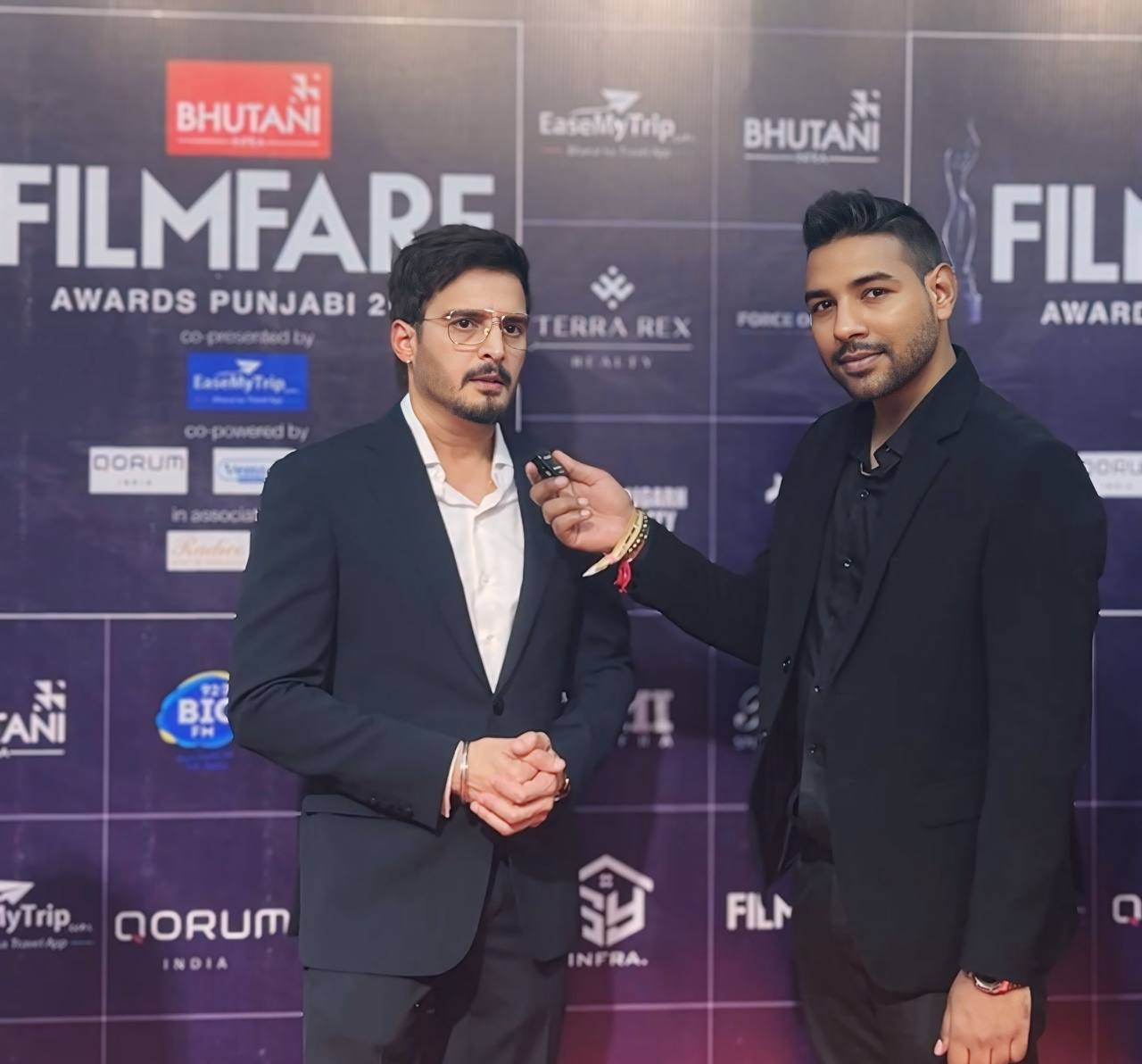 Celebrity Host Harshit Dhingaun, the new face of red carpet glamour at Filmfare Awards Punjab