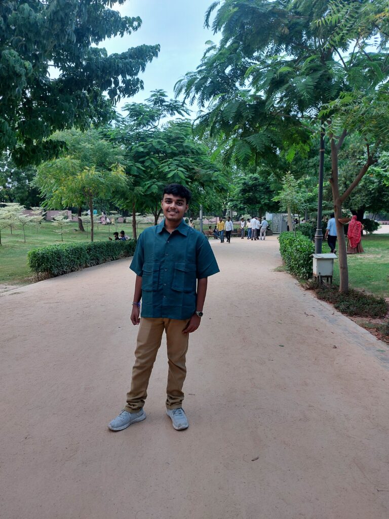 How 22-Year-Old Founder ‘Manas Baranwal’ Scaled DNM Past ₹1 Million in Revenue